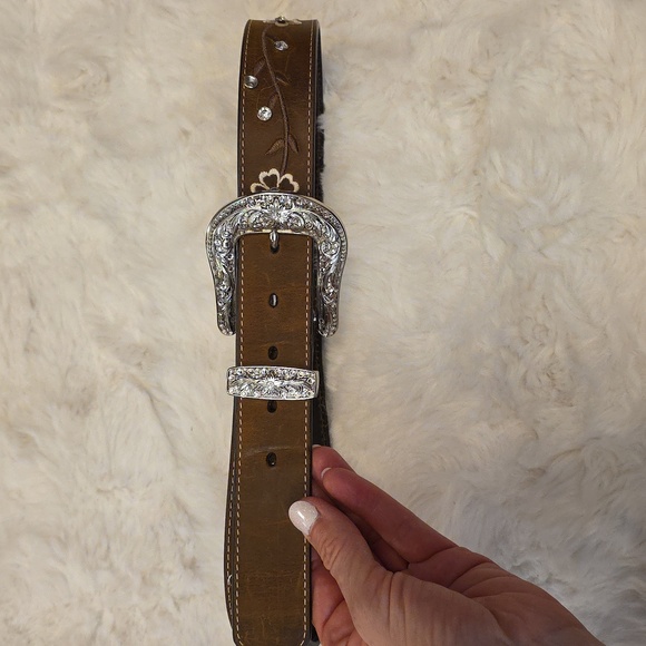 Ariat Western Brown Leather Rhinestone Conches Embroidered Floral Belt Womens S - Picture 5 of 8